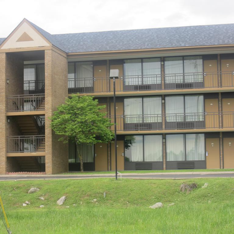 Hotel 6-nashville, Tn - Airport 2*