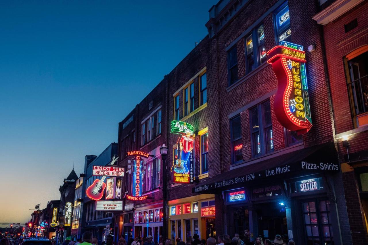 Hyatt Place Downtown 3* Nashville