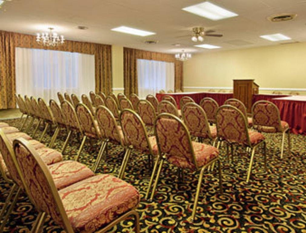 Hotel Comfort & Downtown - Stadium