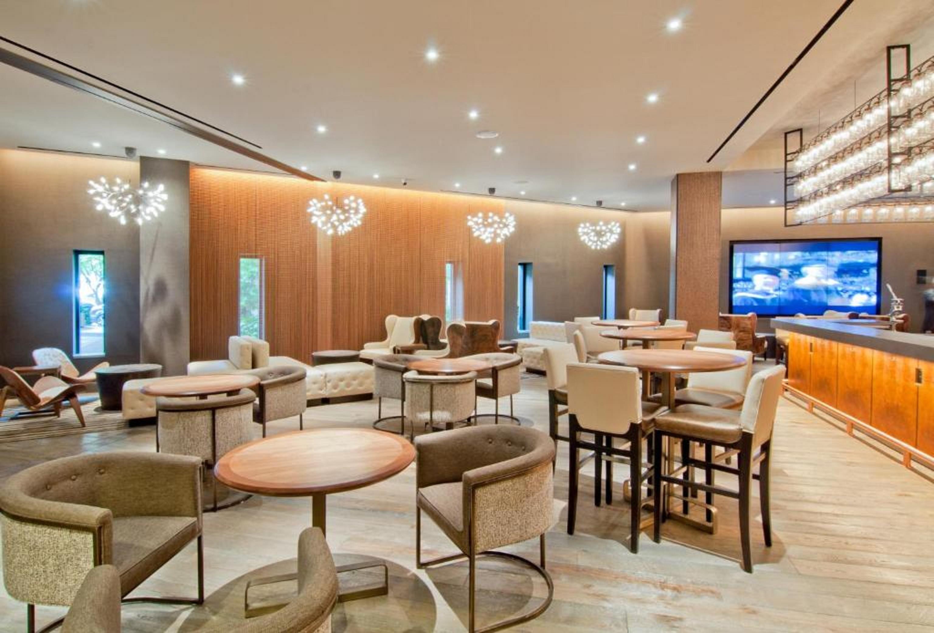 Loews At Vanderbilt Plaza Hotel 4*
