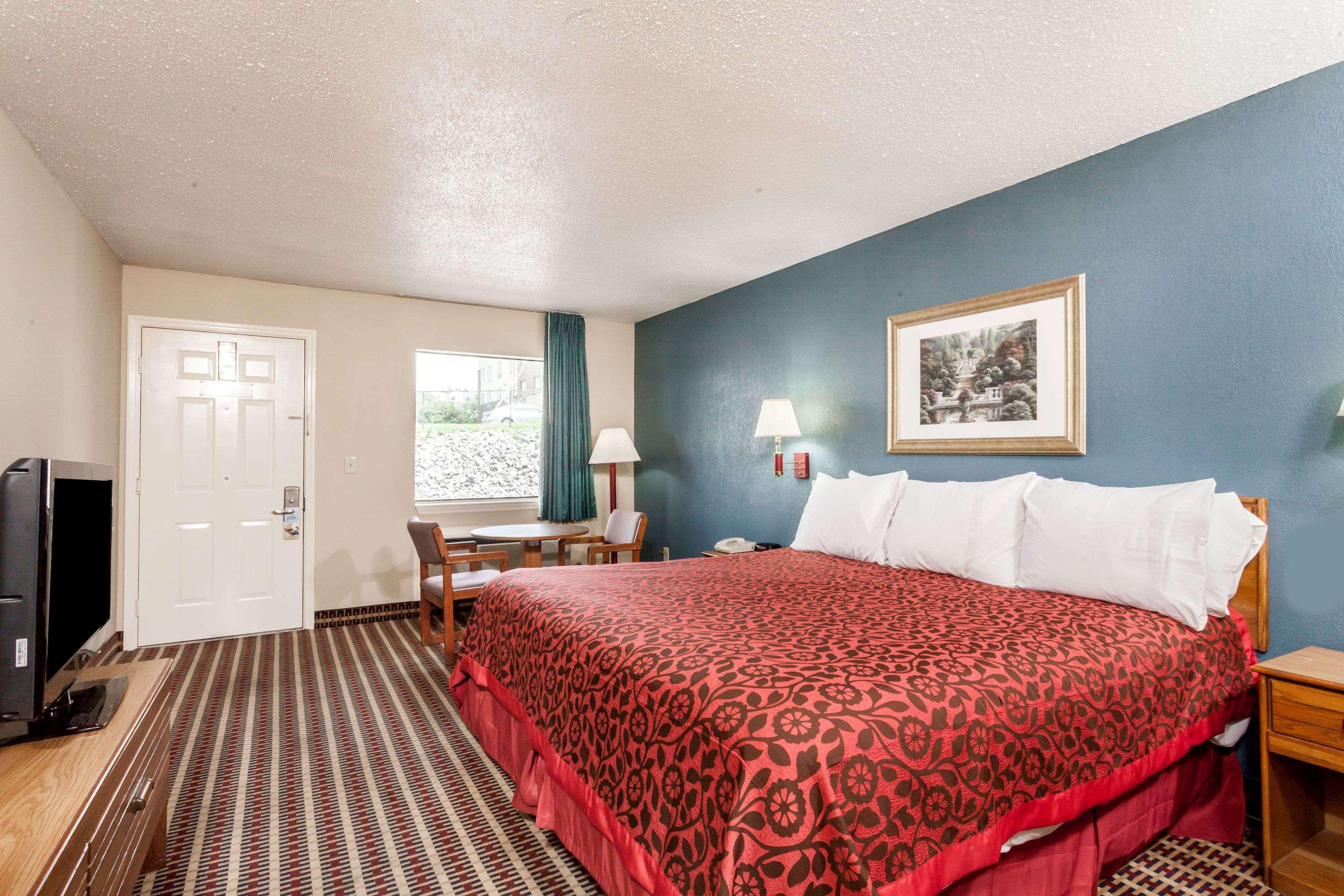 Days By Wyndham N Opryland/grand Ole Opry 2* Nashville