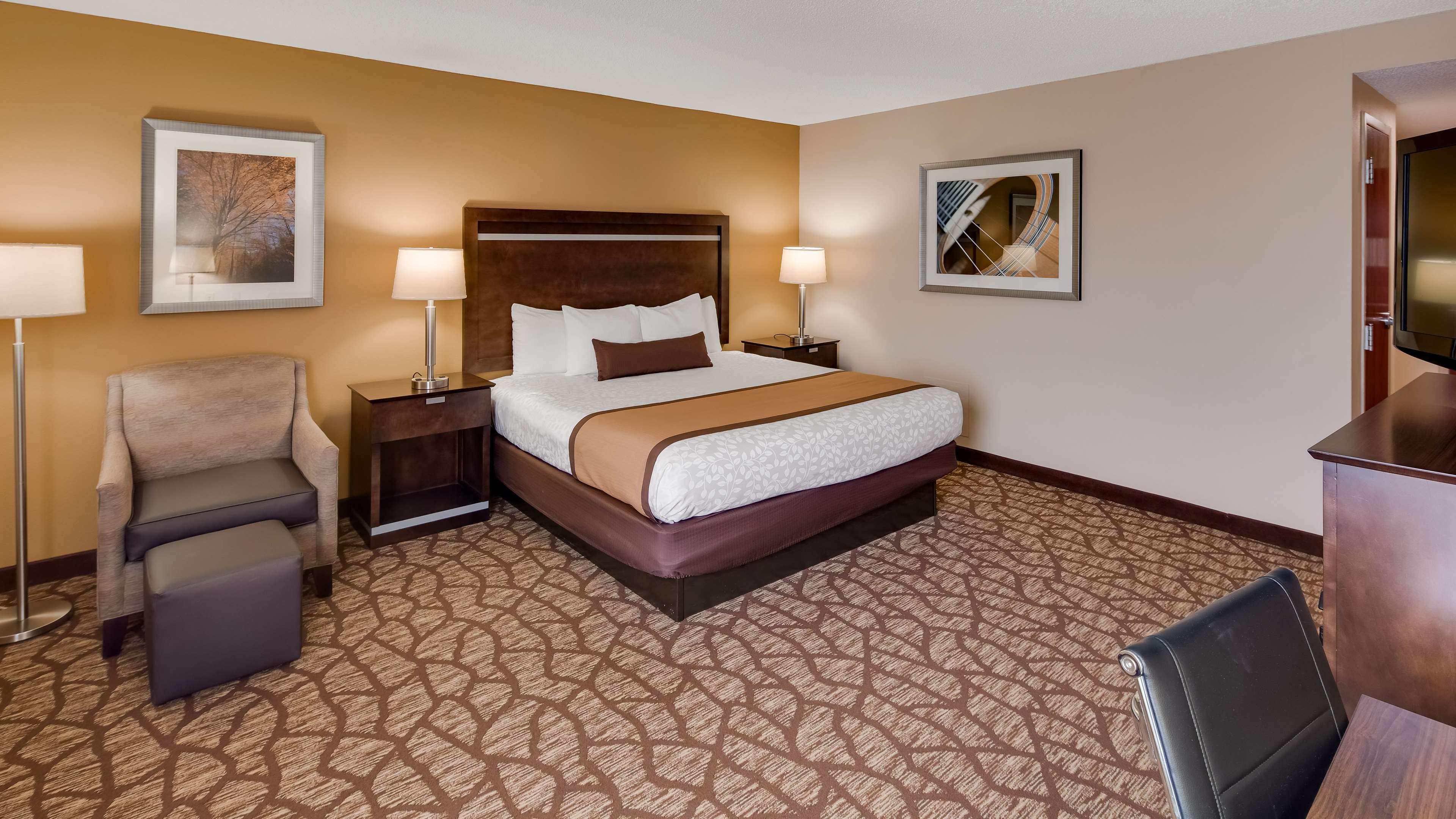 Western Belle Meade & 2*