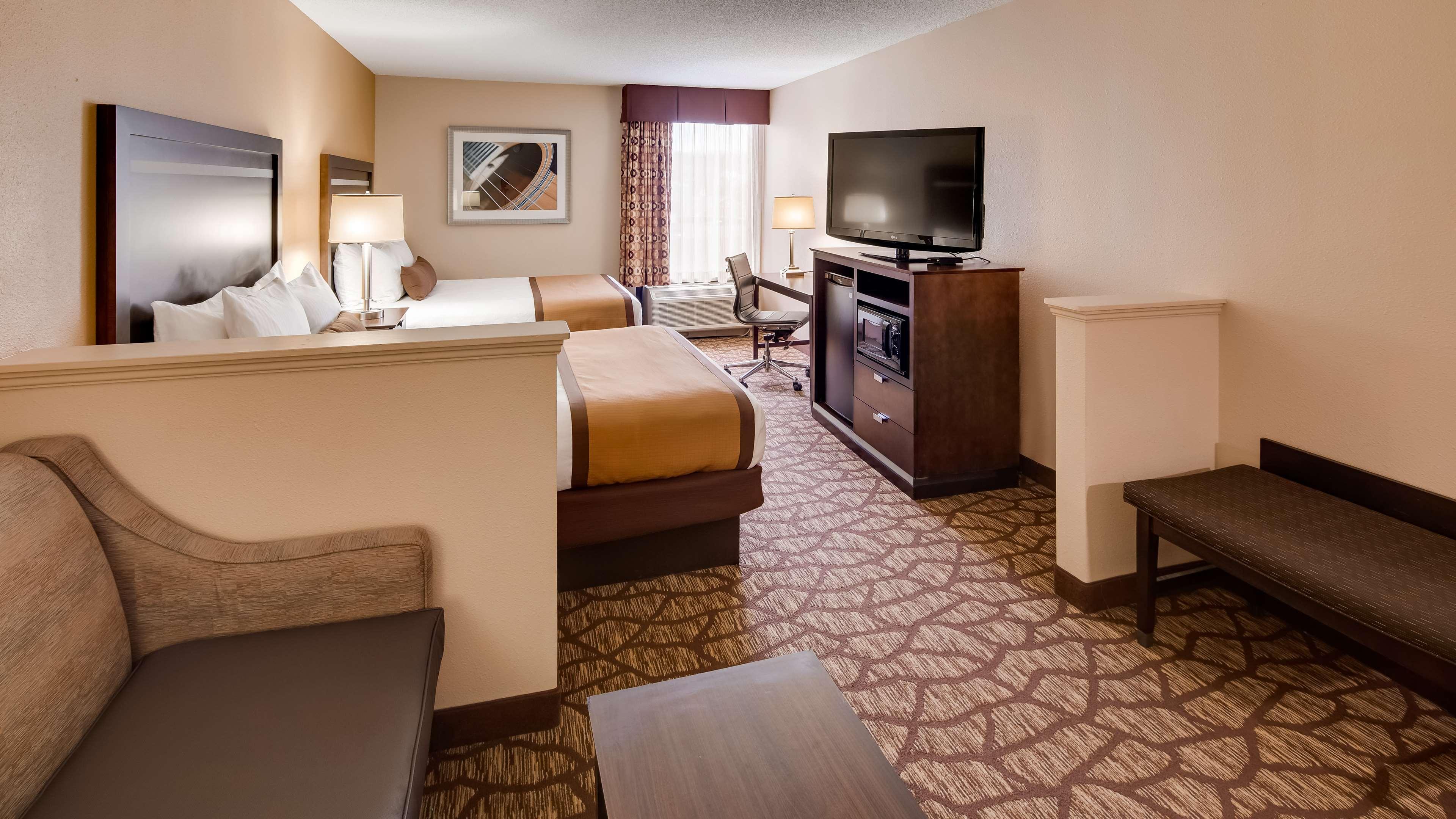 Western Belle Meade & 2*