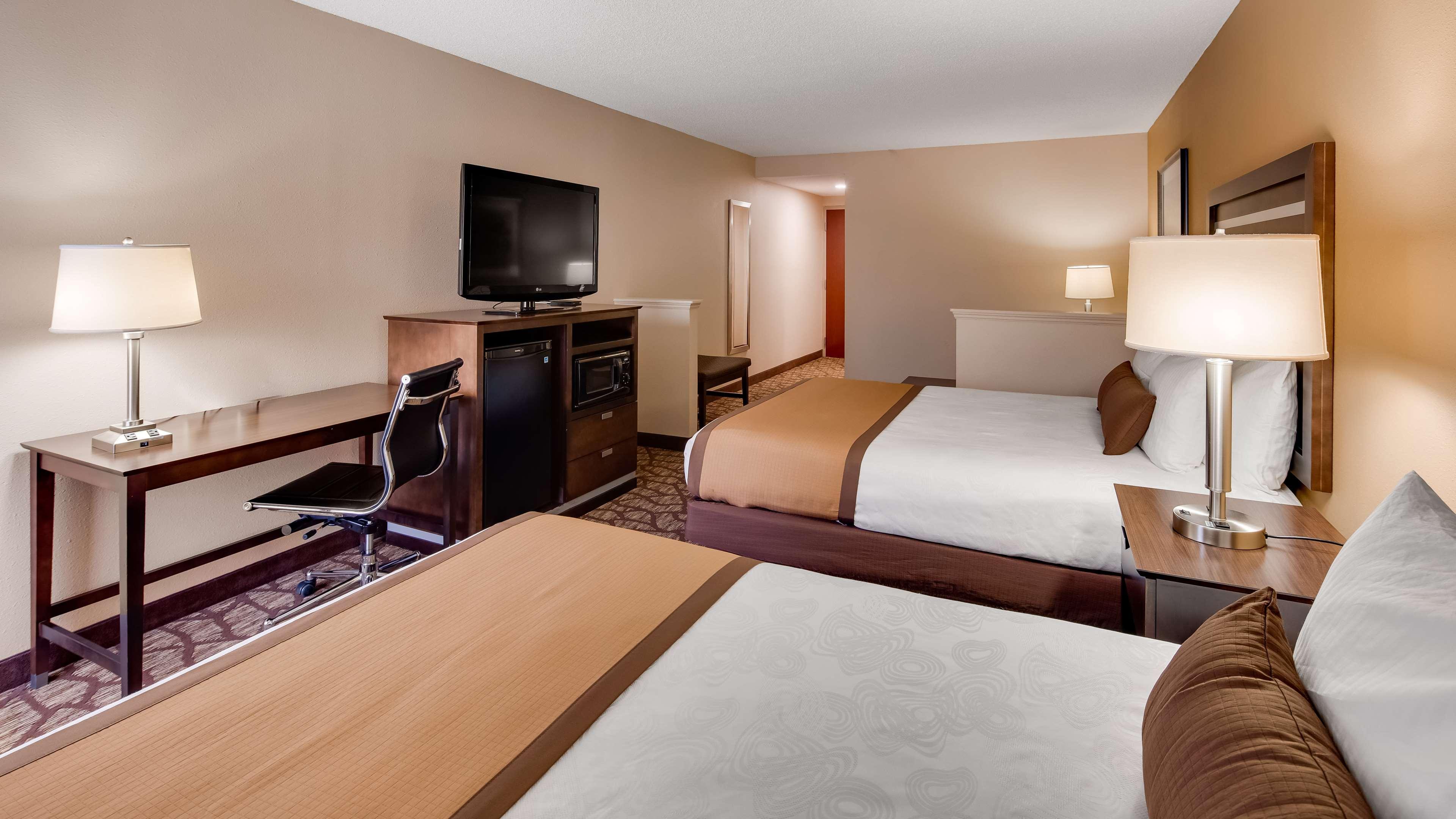 Western Belle Meade & Hotel 2*