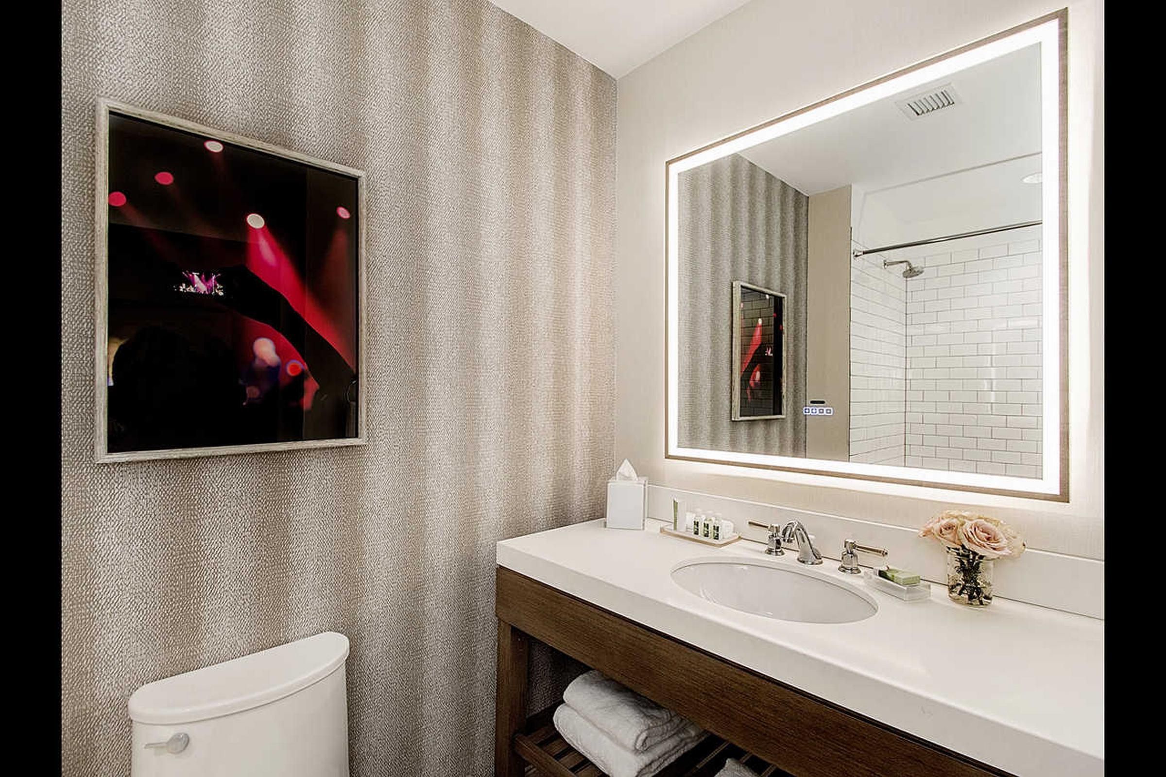 Cambria Downtown Hotel