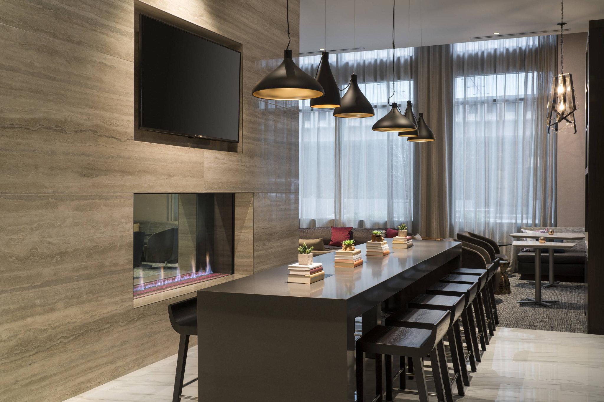 Hotel Hilton Hills 4*