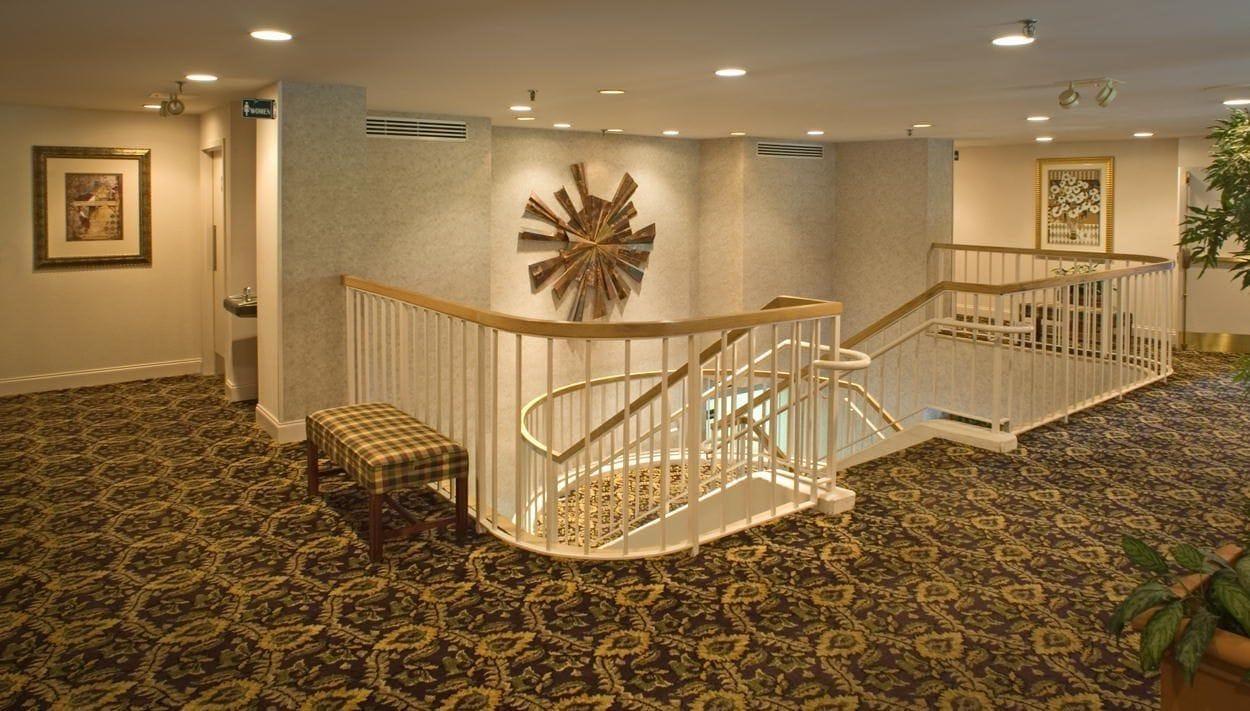 Luxe Opryland 3*