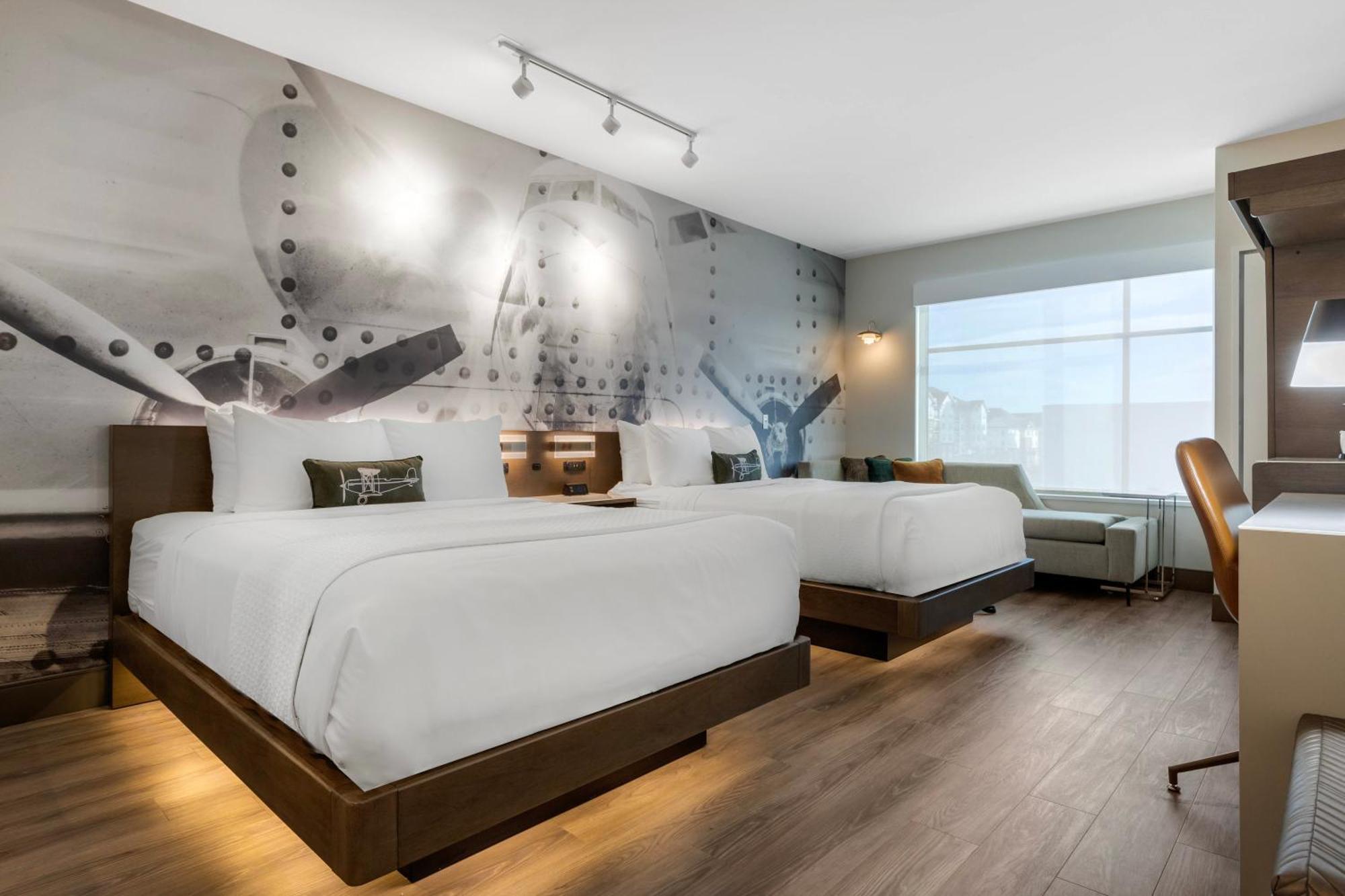 Hotel Cambria Airport