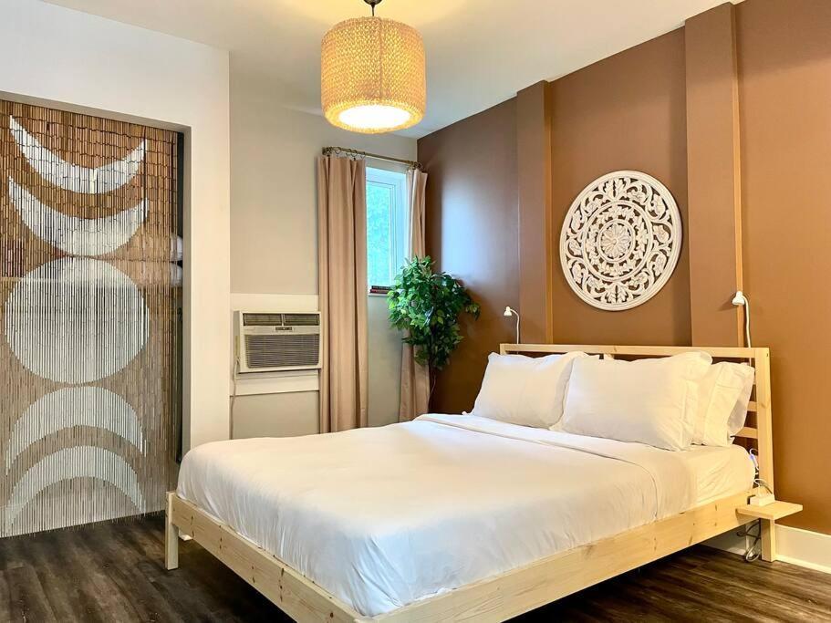 Geodis Park In Weho Apartment *