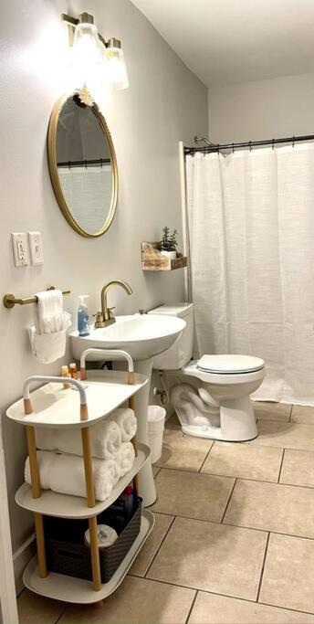 Great In Weho Apartment Nashville