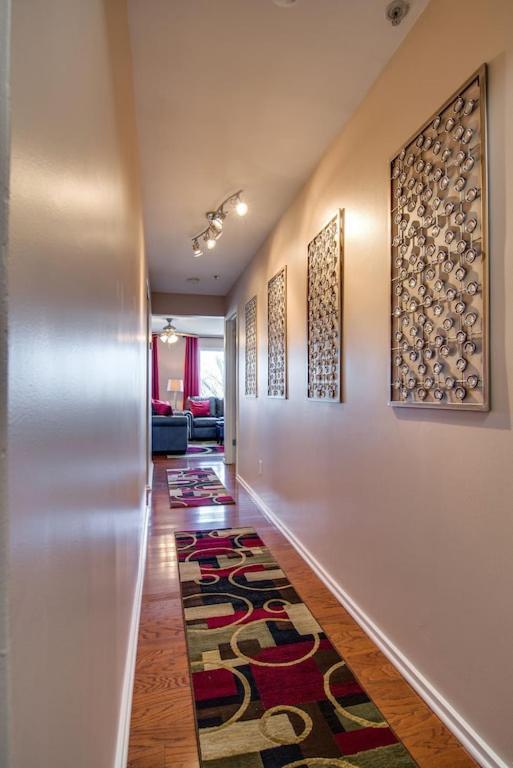 Heart Of Downtown/walk To Broadway & The Action/bars/music Venues/honky Tonks! Apartment Nashville