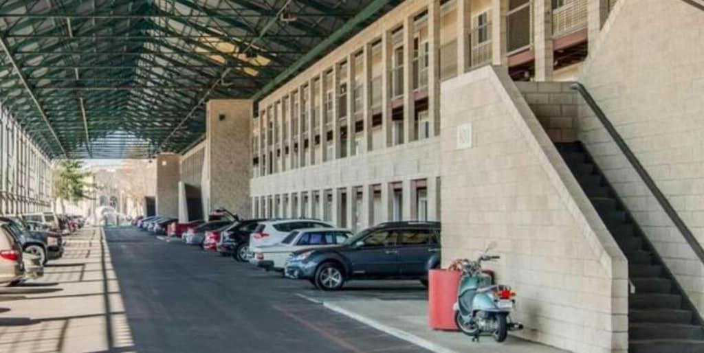 Apartment Heart Of Downtown/walk To Broadway & The Action/bars/music Venues/honky Tonks! Nashville