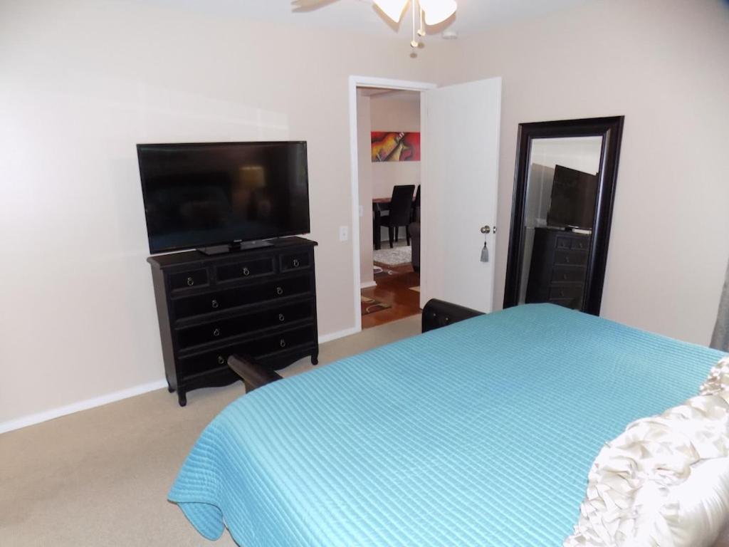 Heart Of Downtown/walk To Broadway & The Action/bars/music Venues/honky Tonks! Apartment