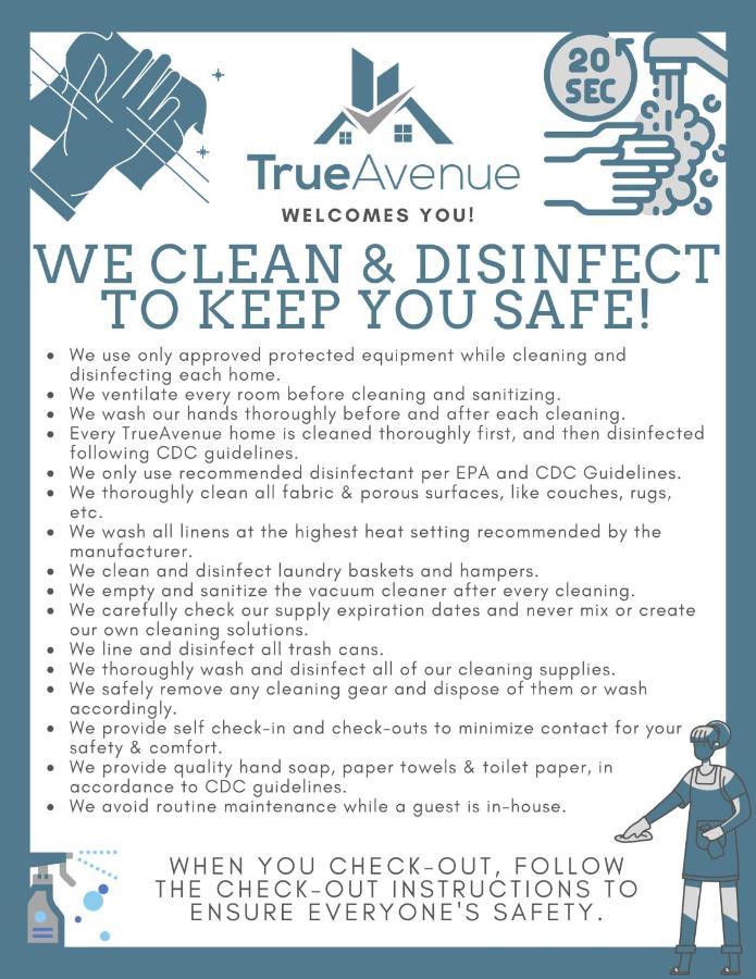 Luxe Two Bedroom Penthouse With Skyline Views, Internet, Gym *