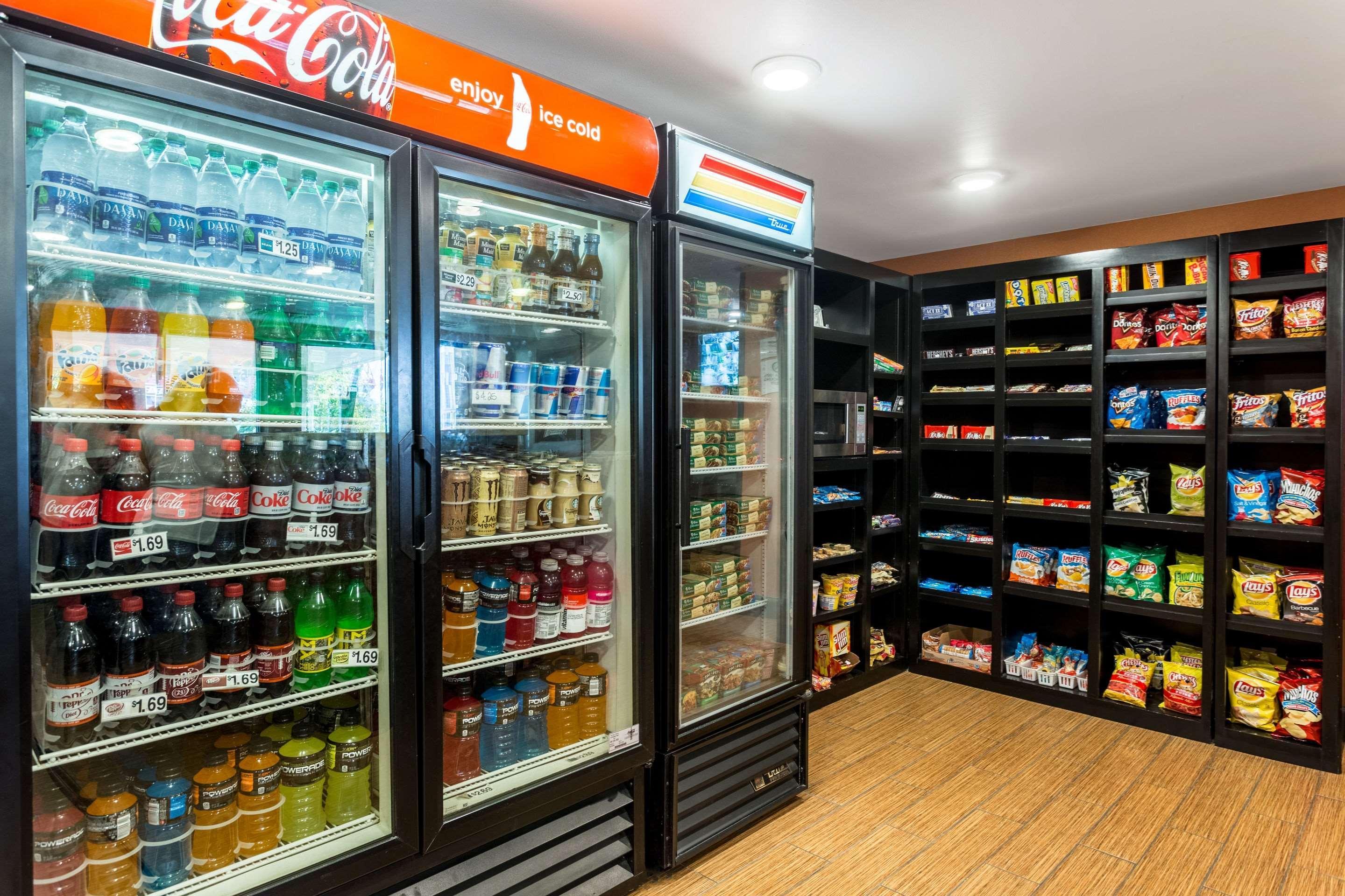 Comfort & Downtown - Stadium Hotel 2*