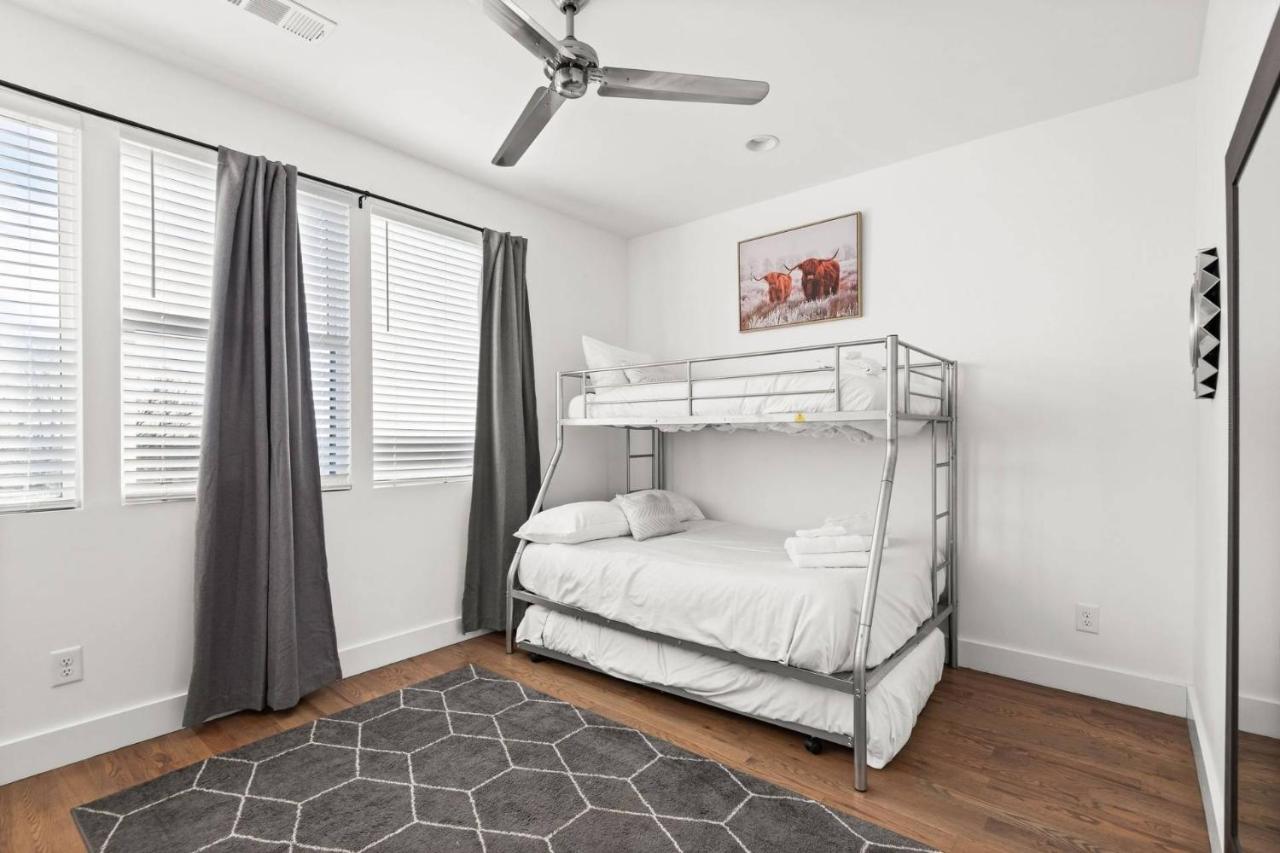Elmhurst 113a Holiday home