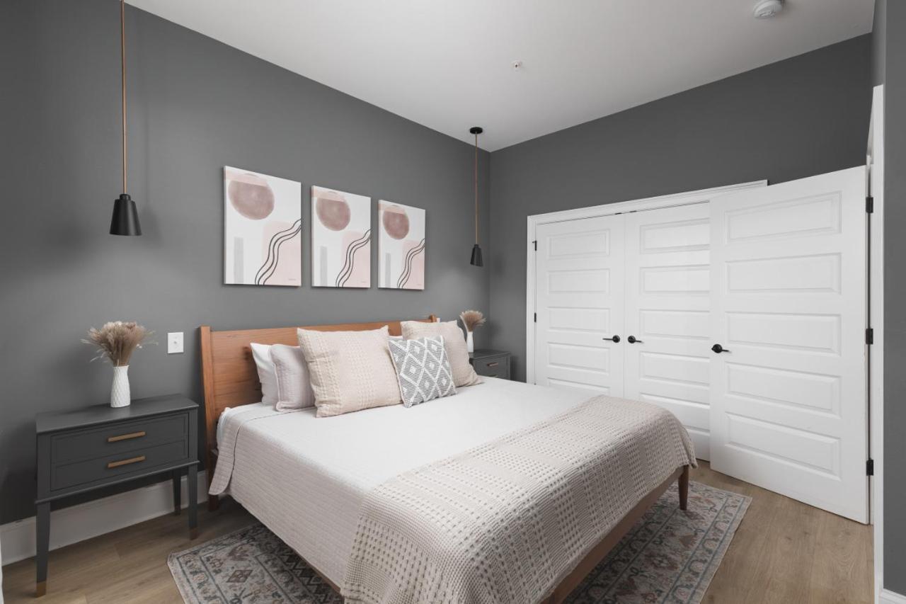 Modern 5 Beds -3 Miles To Downtown *