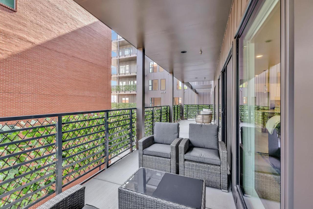 Huge Downtown Corner Unit- Pool-gym-walk 2 Broadway 4* Nashville