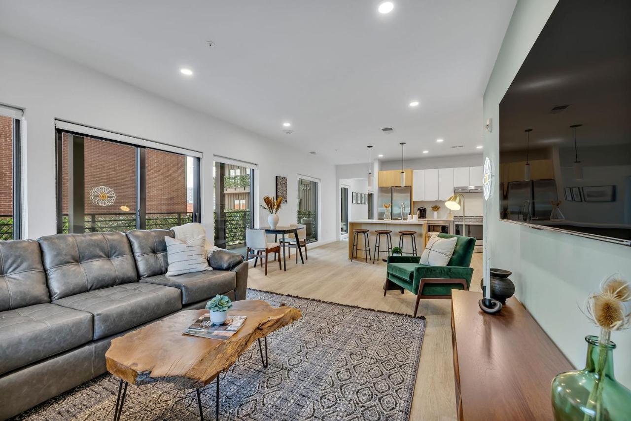 Huge Downtown Corner Unit- Pool-gym-walk 2 Broadway Aparthotel
