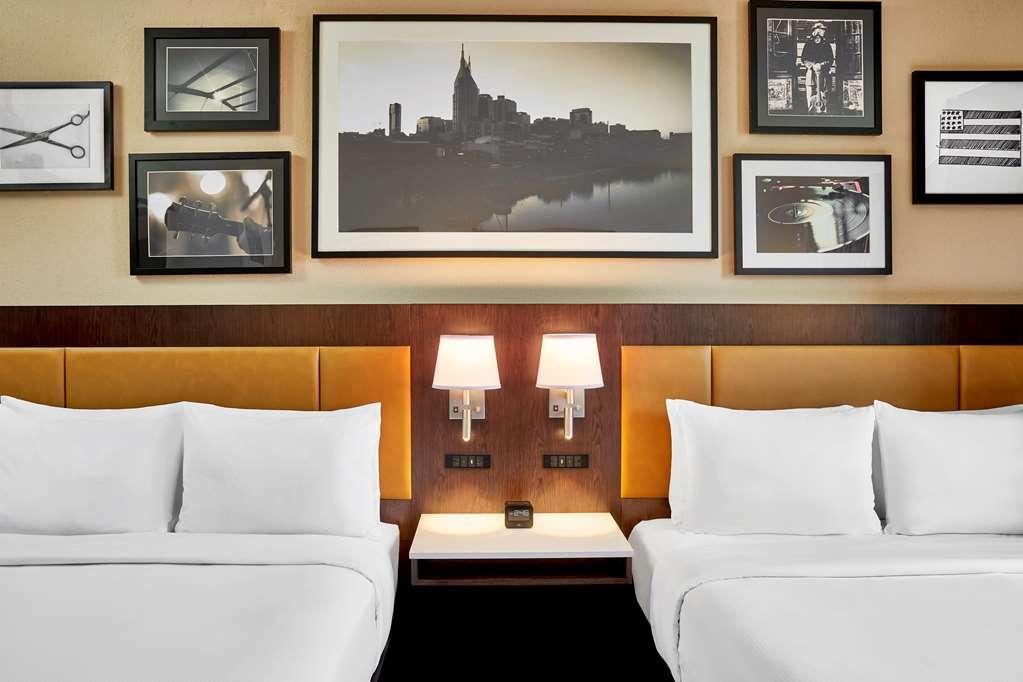 Hotel Embassy By Hilton Downtown 4*