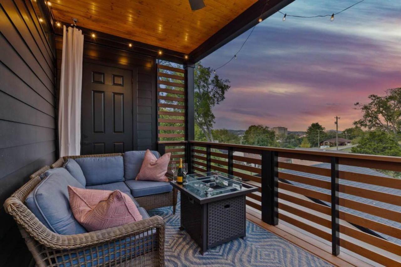 Urban Oasis: Modern Luxury Near Downtown Nashville