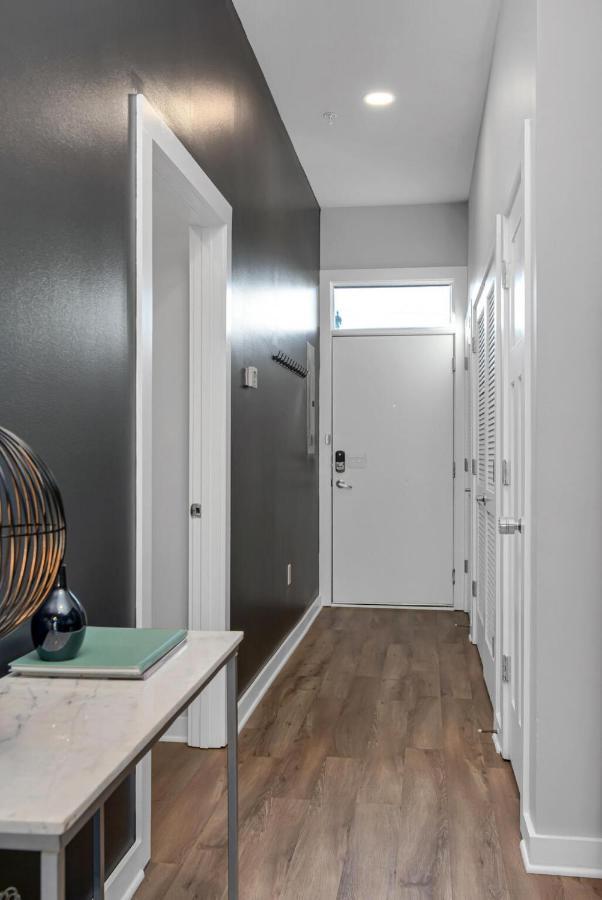 Lovely 2 Bedroom,3 Bed Near Restaurants, Bars, Shopping And Vanderbilt, Belmont Nashville