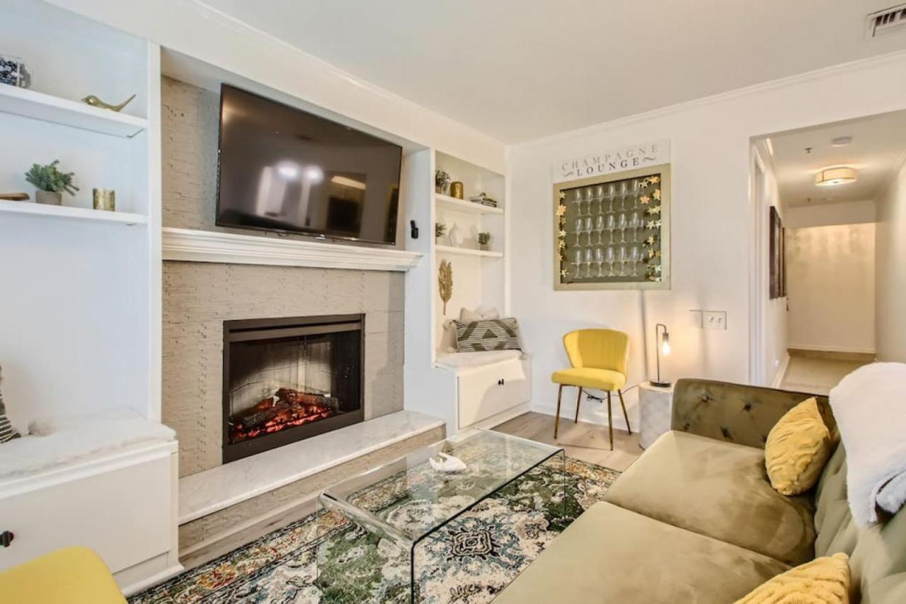 Apartment With Pool And Free Parking Walk Downtown & Germantown *