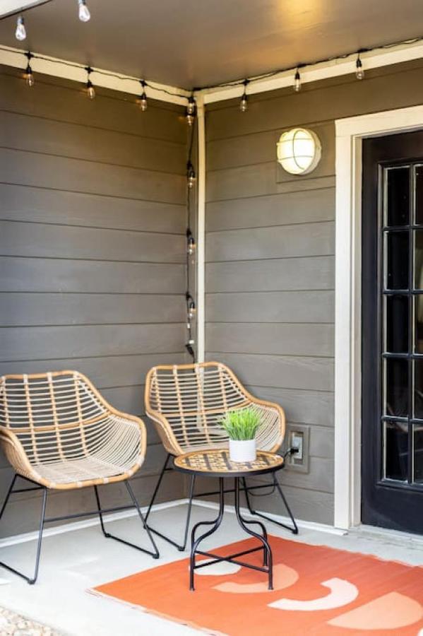 Stylish Downtown With Patio & Free Parking Apartment Nashville