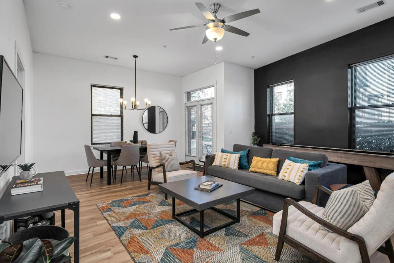Holiday home Walk To Vanderbilt And Belmont - Shuffle Board And Free Parking *
