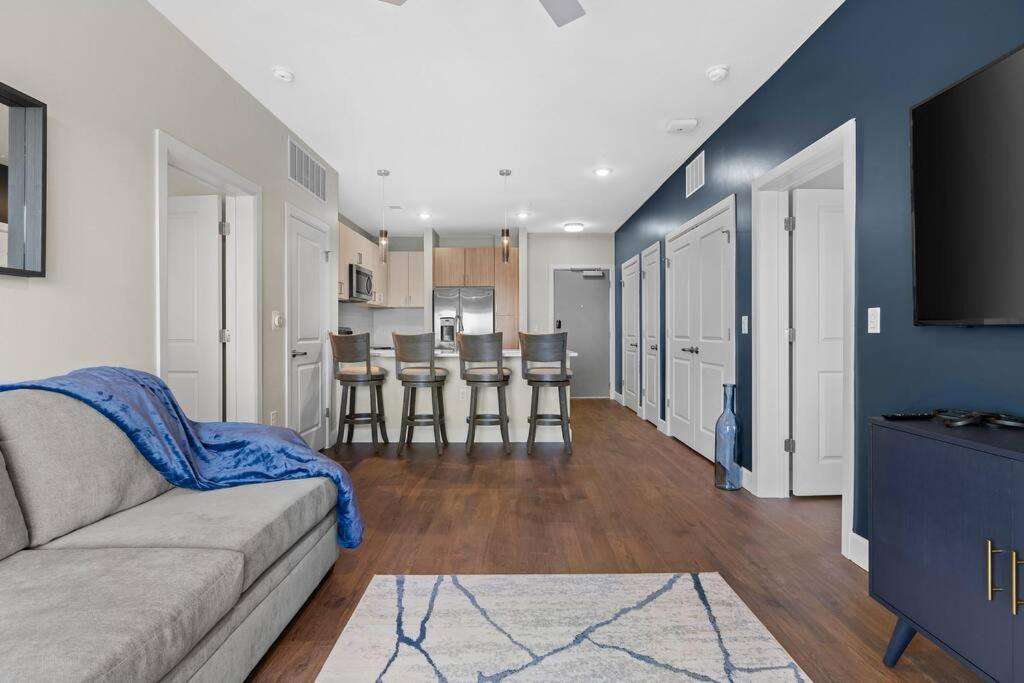 Beverly Hills Penthouse The Gulch