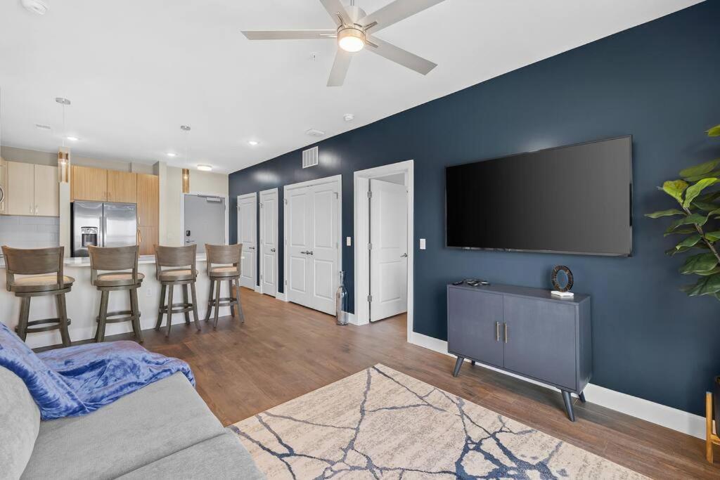 Beverly Hills Penthouse The Gulch *