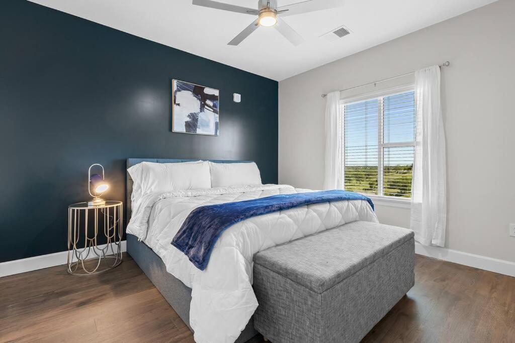 Beverly Hills Penthouse The Gulch