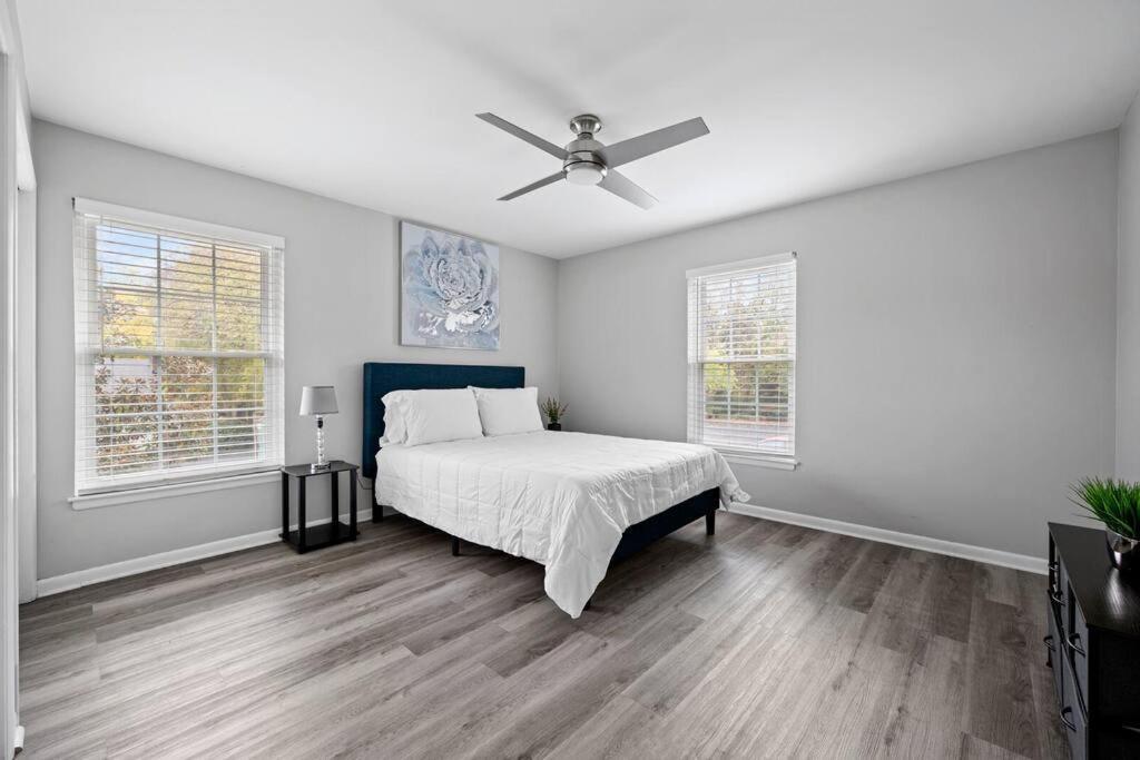 Lovely 1 Bedroom Located In Greenhills.