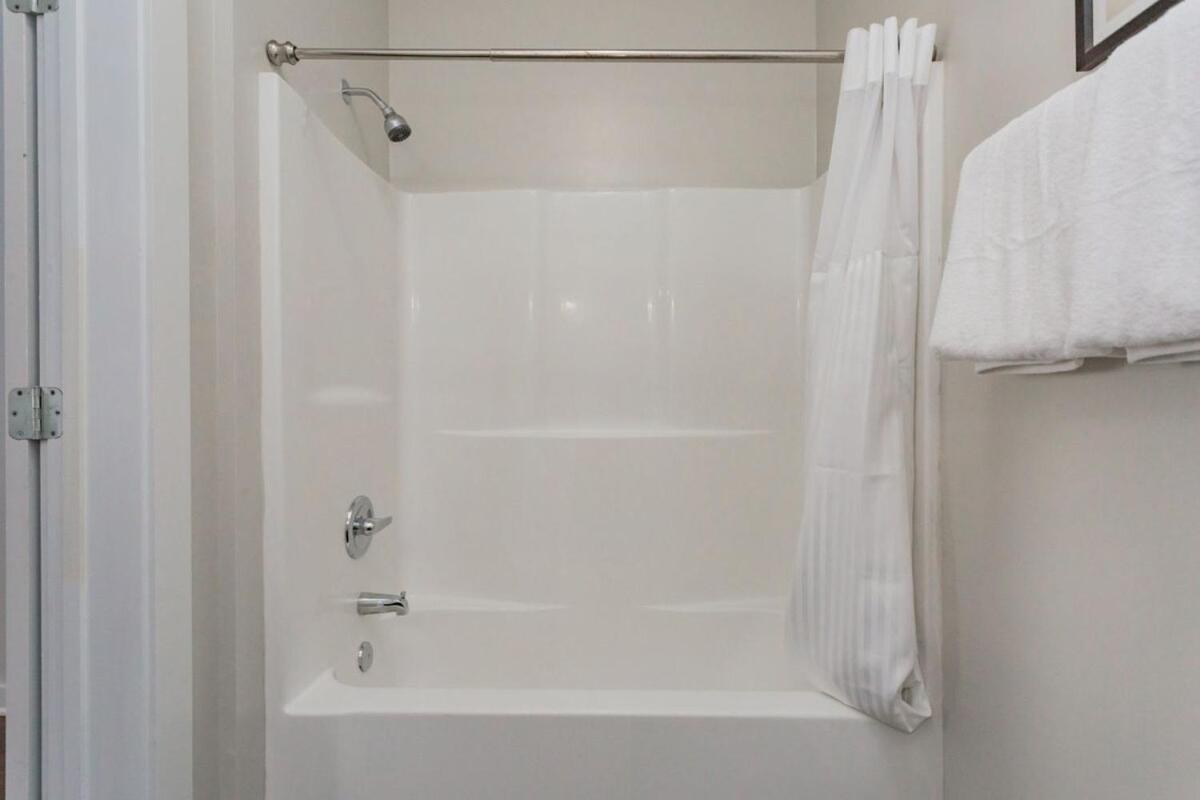 Two Cozysuites Spacious Music Row With Parking * Nashville