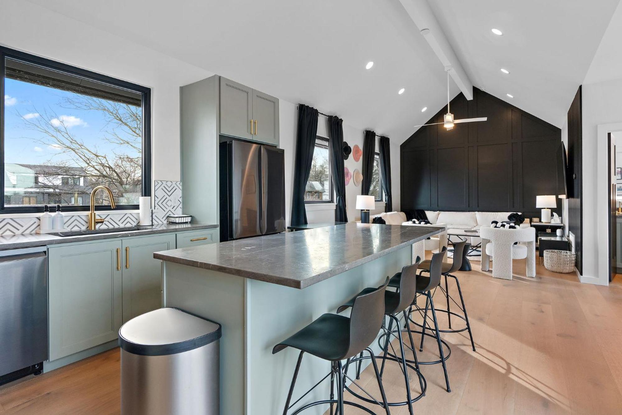 Holiday home Music Row Townhome *