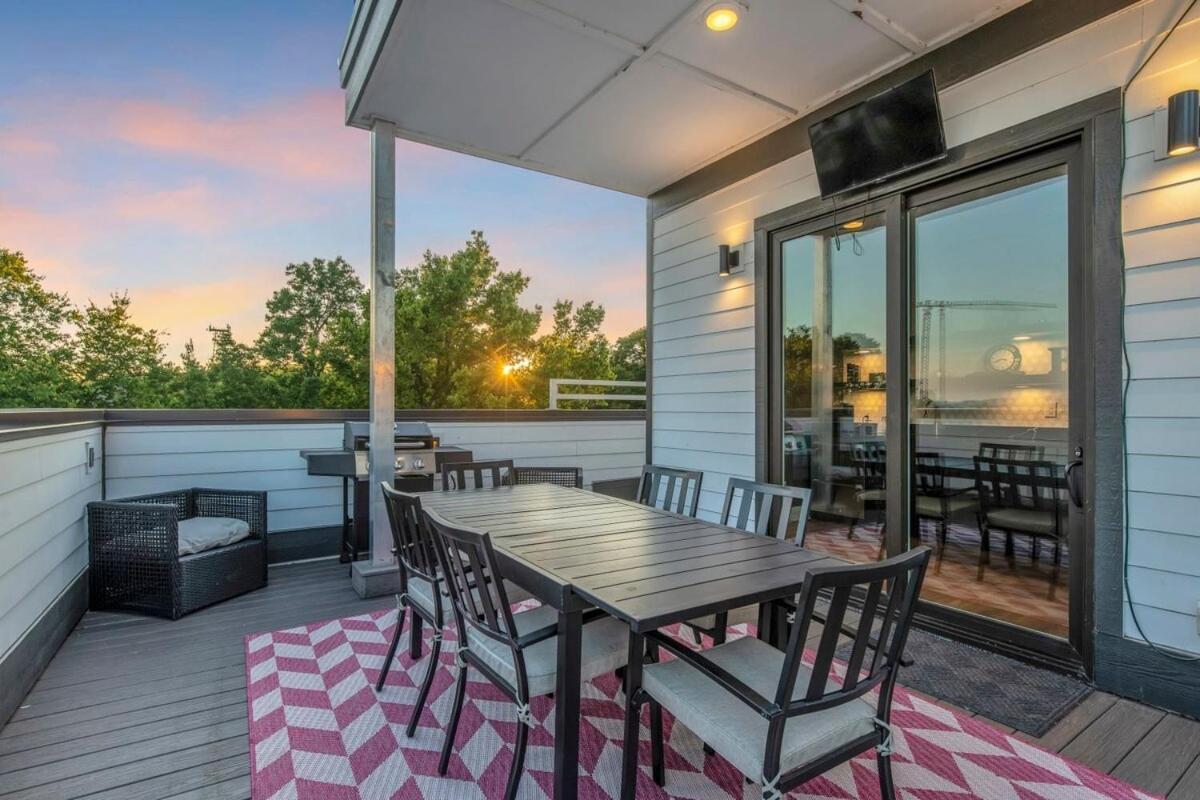 Dolly's Big House - 18 Beds Skydeck Views Holiday home