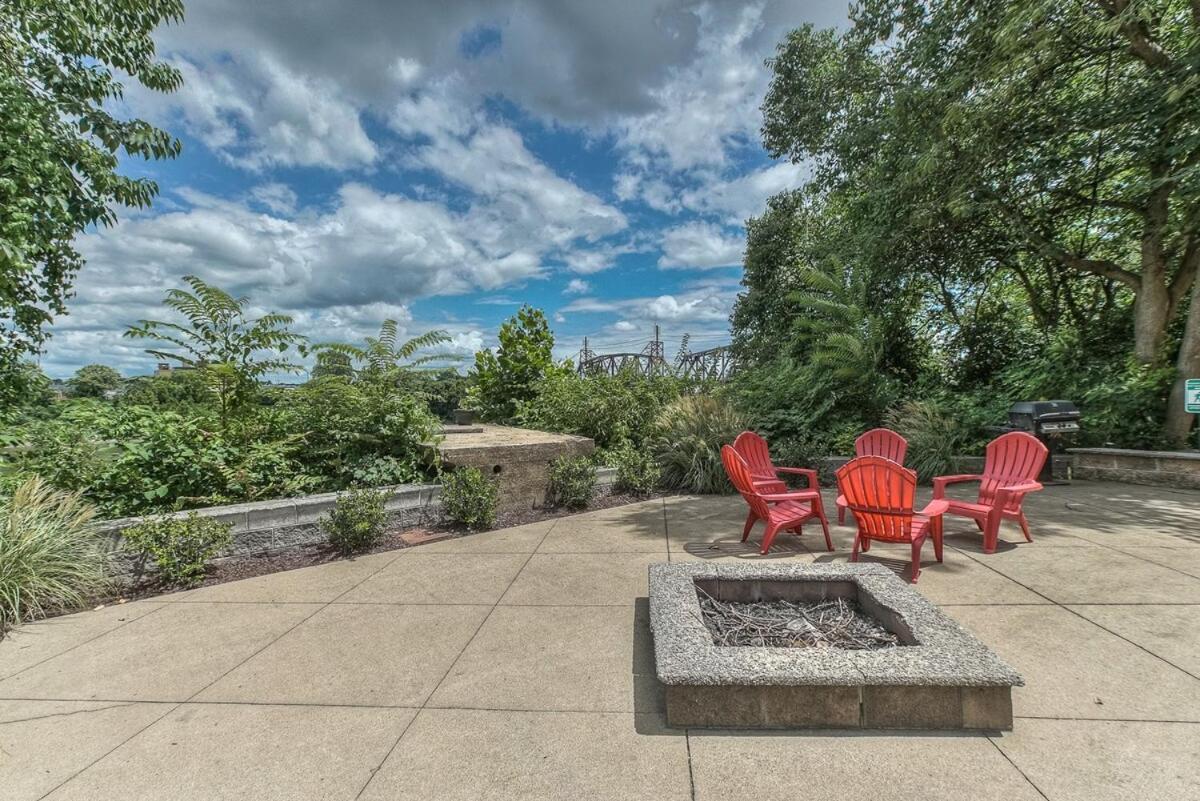 Walk To Broadway Riverfront With Pool * Nashville