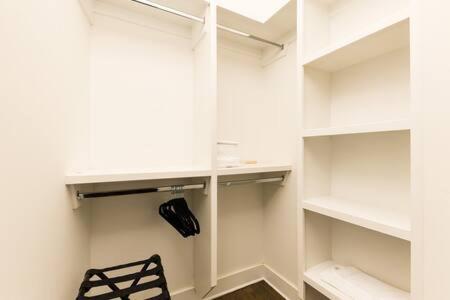 The Willow - Rooftop Lounge With Skyline Views Holiday home Nashville