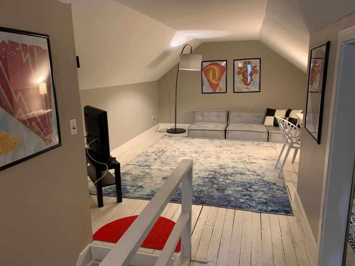 Hangout House Play, Work, And Visit Holiday home Nashville