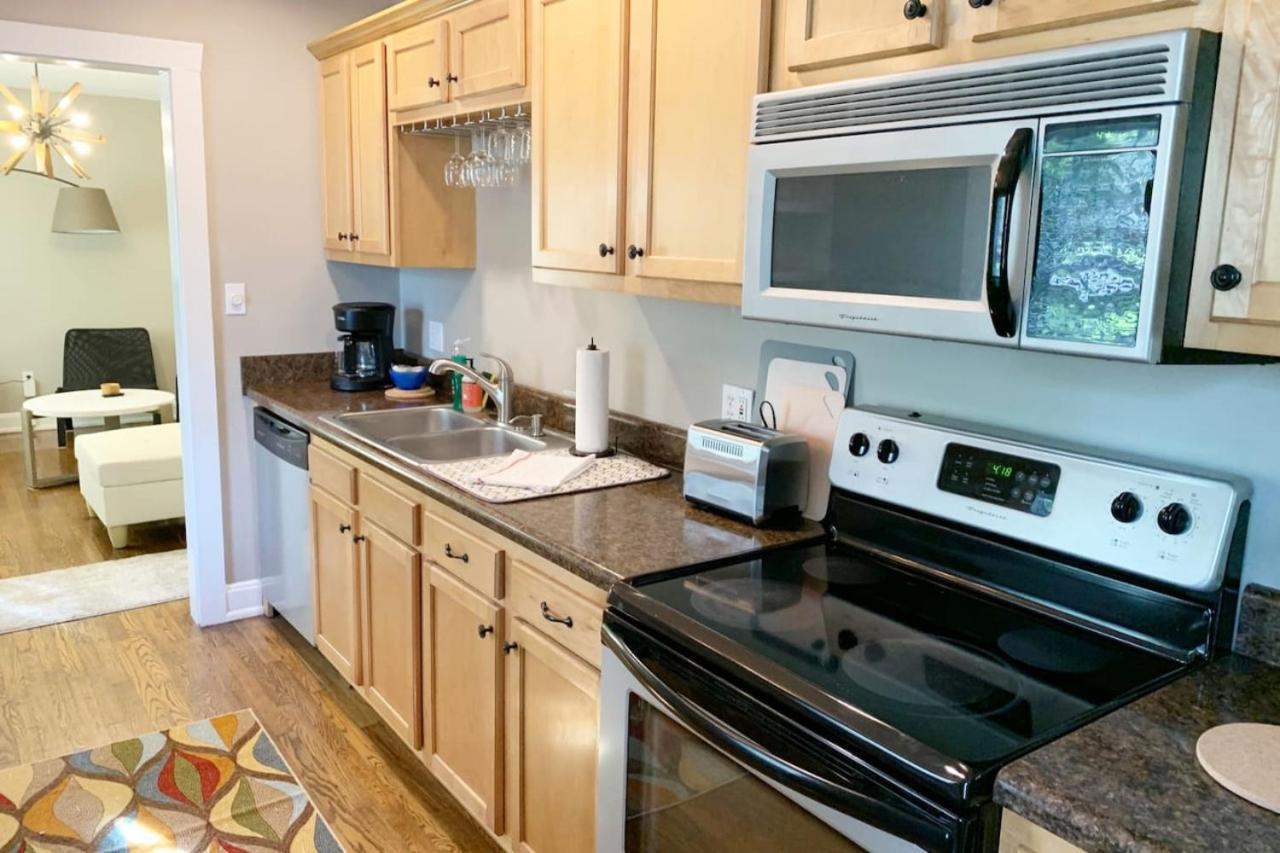 Hangout House Play, Work, And Visit Holiday home *