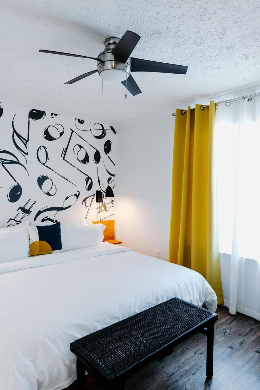 The Vinyl At Music Row - 1 Bedroom