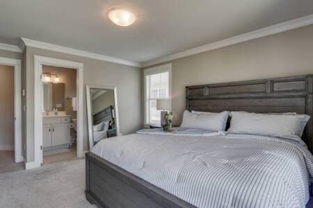 In Twin Homes At Belmont In King Beds