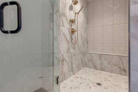 The Mansfield - Eastside Luxury, Walk To It * Nashville