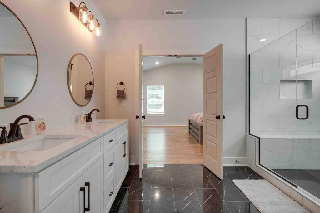 Luxurious In The Heart Of Downtown * Nashville