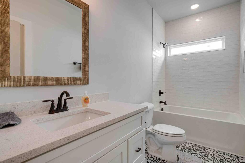 Luxurious In The Heart Of Downtown