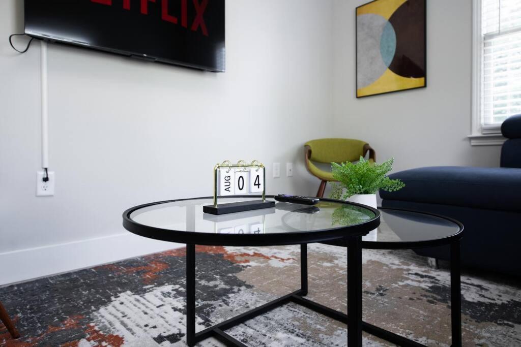 Apartment Comfy 1br With King Bed And Optional Parking Near Gulch & Midtown Walk To The Parthenon Nashville