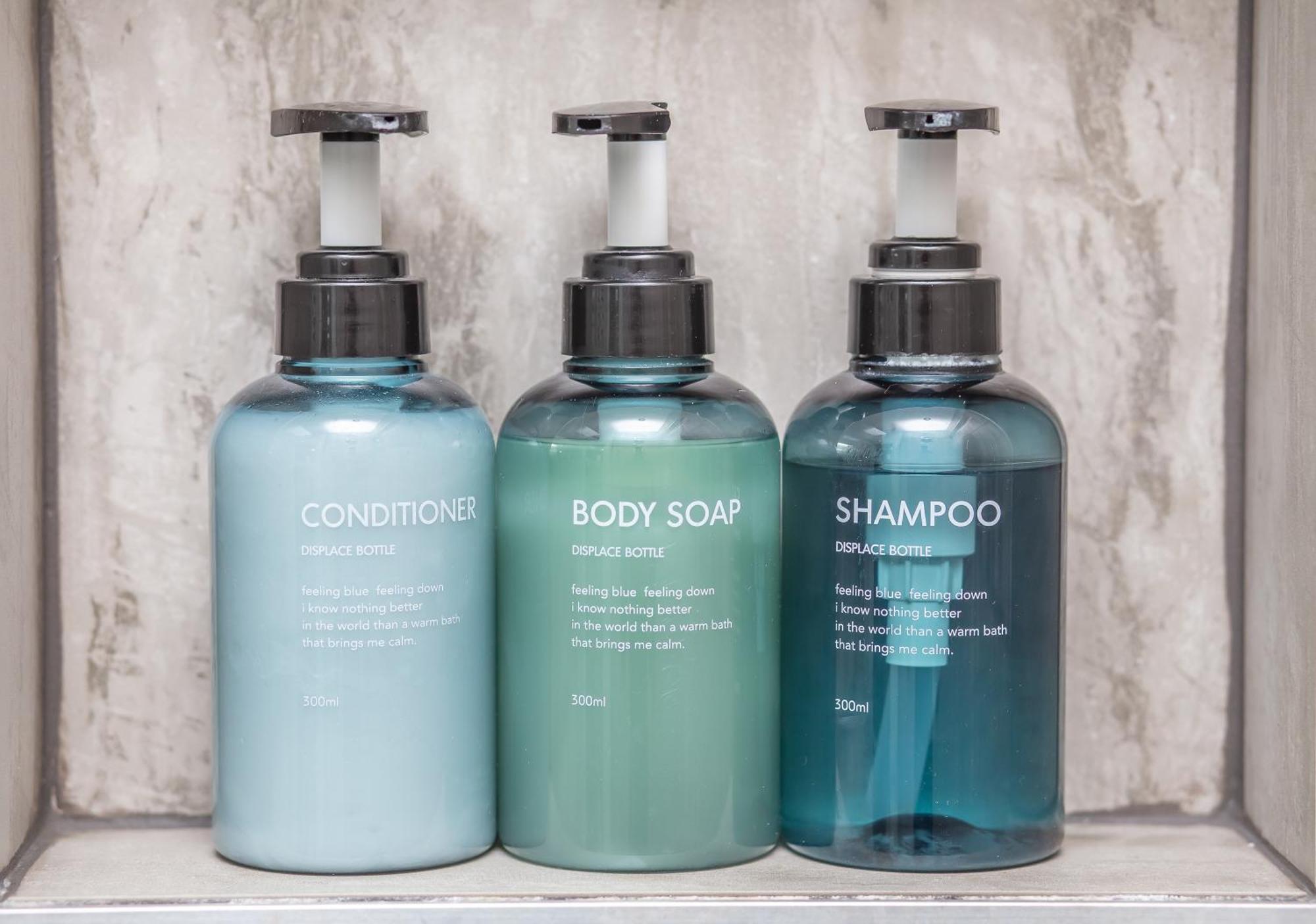 Whiskey House With Rooftop Golf, Views! 8min To Downtown! Sleeps 9! Holiday home