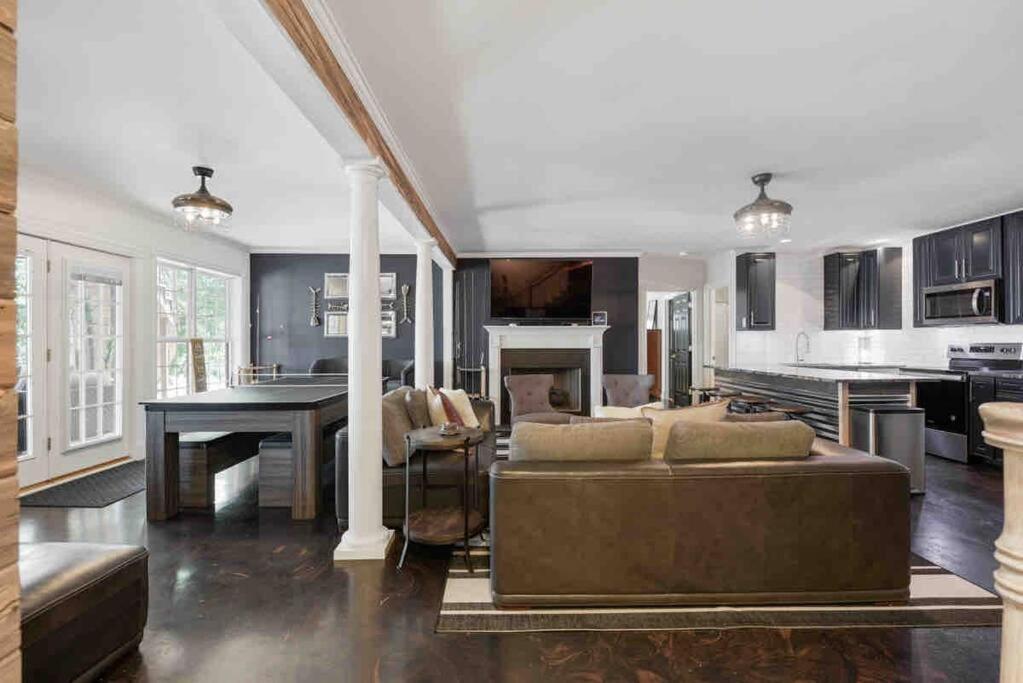 Luxury@lake Mansion Pool/hot Tub For Discerning Tastes Nashville