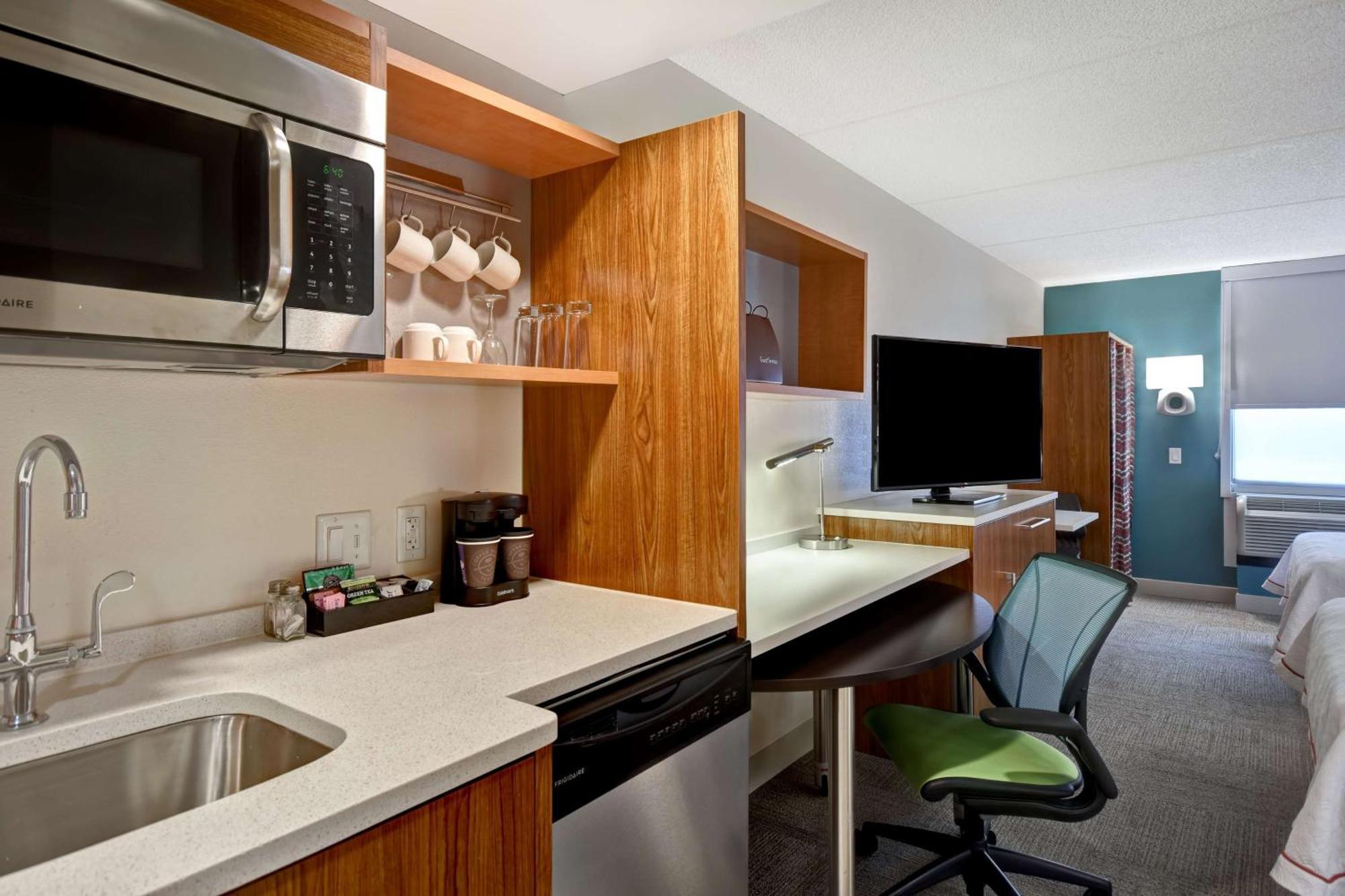 Hotel Home2 By Hilton Vanderbilt, Tn 3*