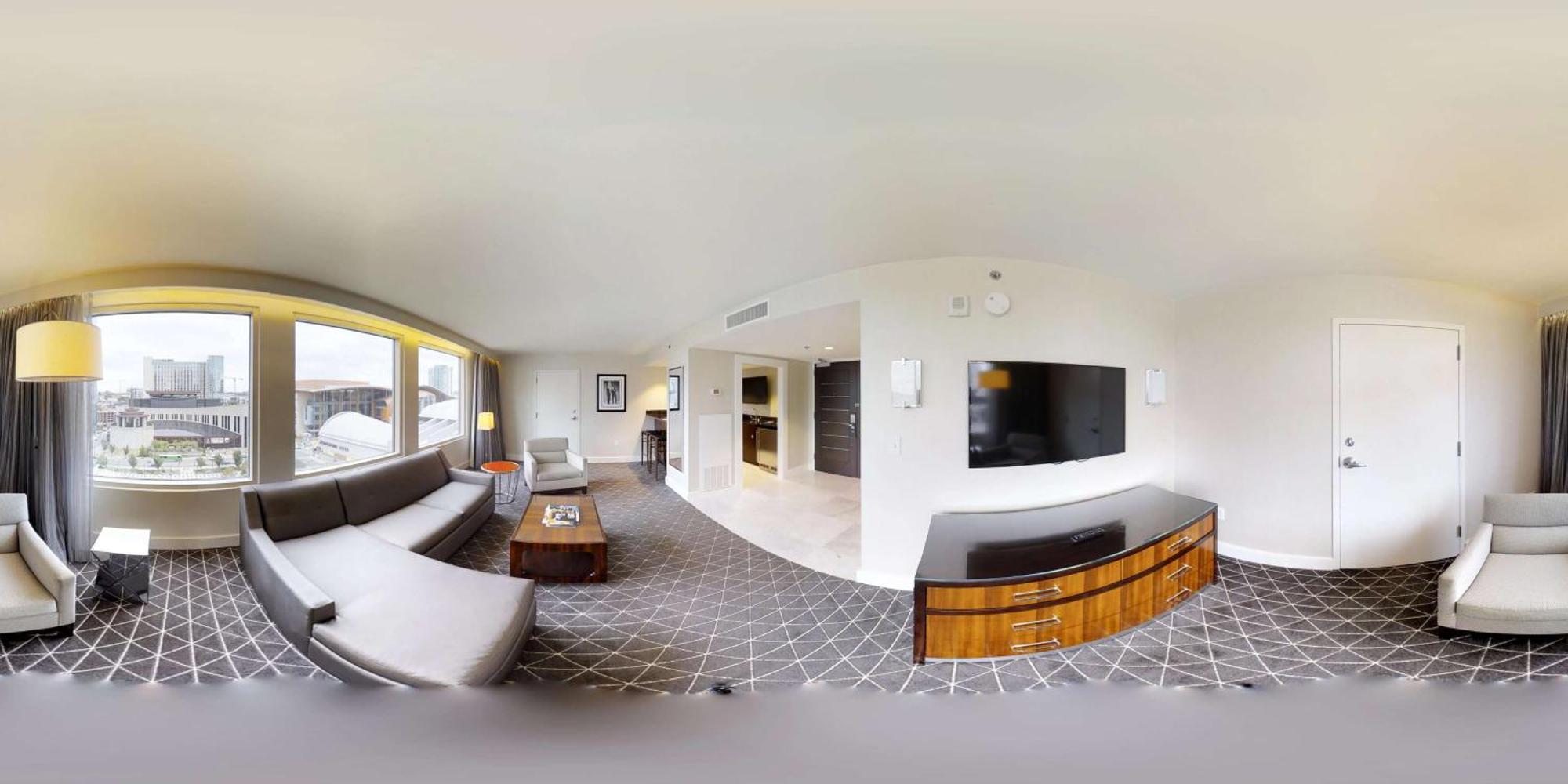 Hotel Hilton Downtown 4*